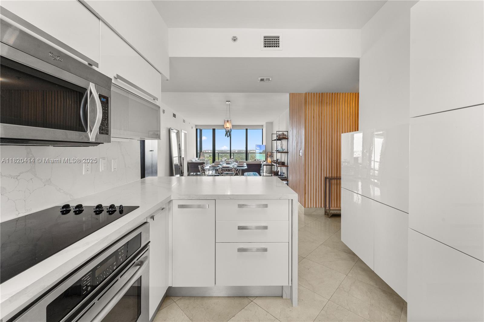 BLUE CONDO - Residential