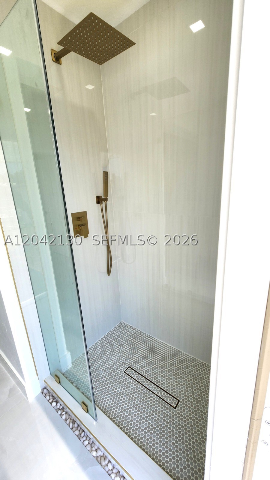 SO MIAMI HEIGHTS ADDN V - Residential