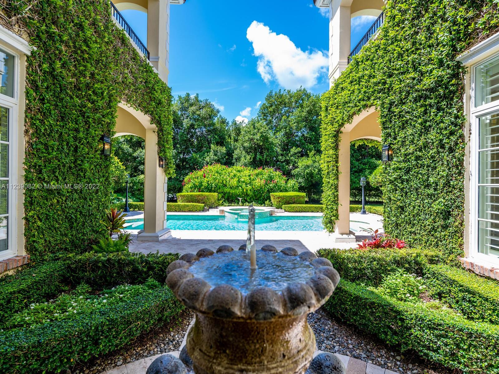 HELMS COUNTRY ESTATES ADD - Residential