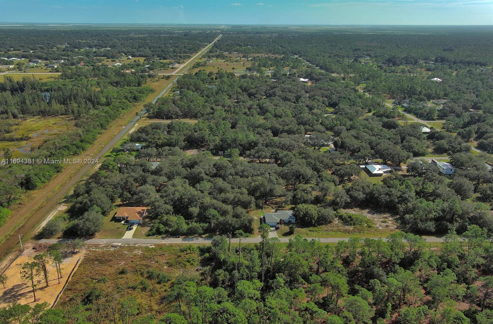 LEHIGH ACRES - Land