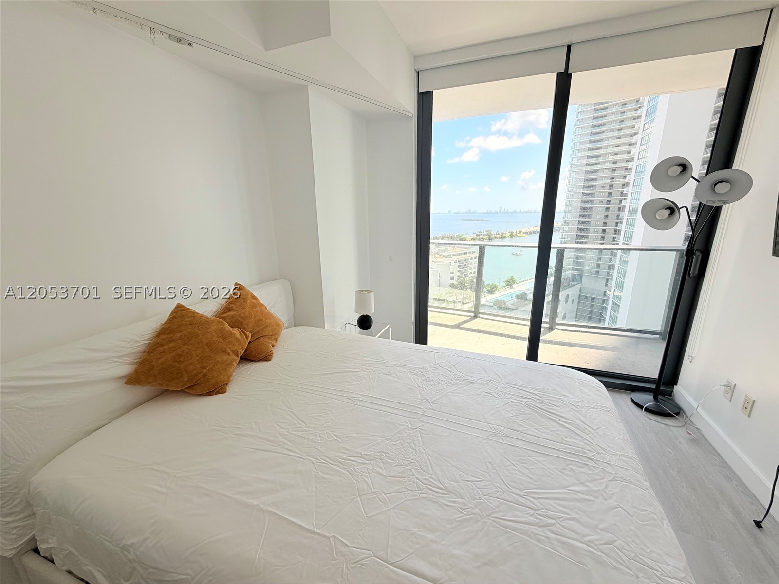PARAISO BAYVIEWS CONDO - Residential Lease