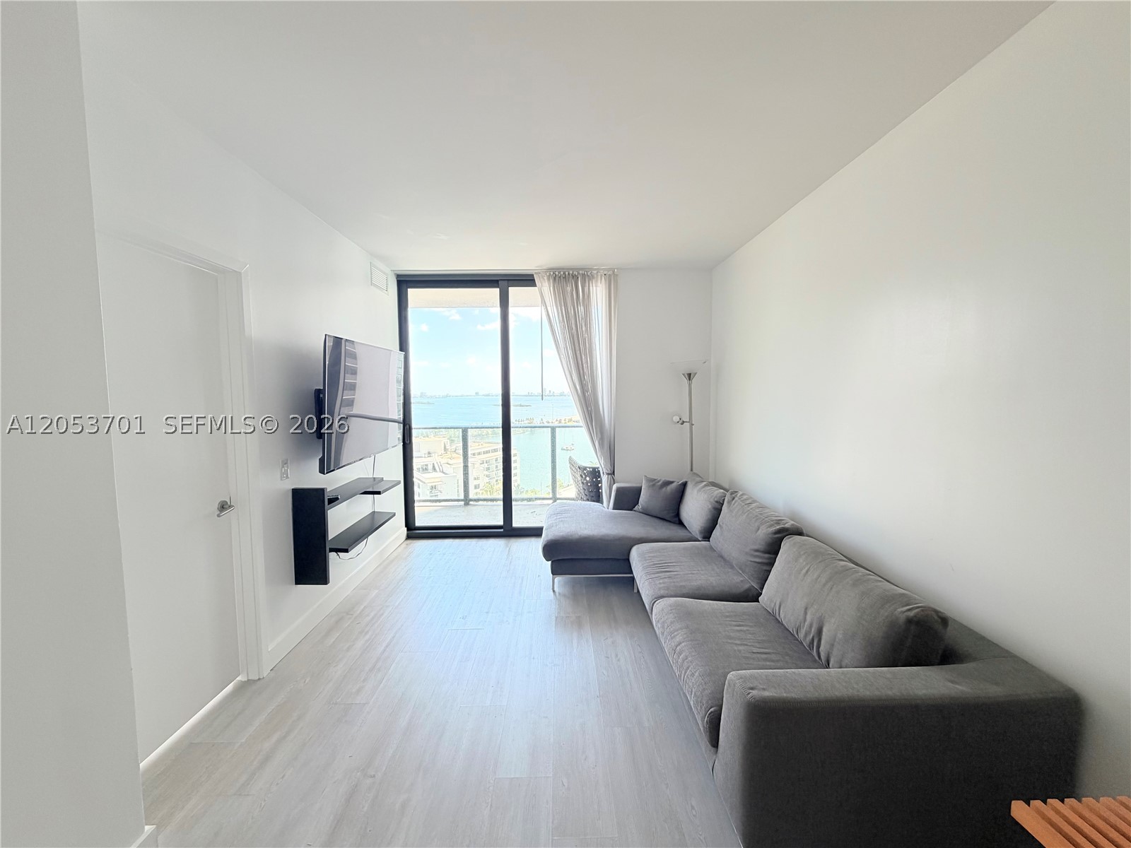 PARAISO BAYVIEWS CONDO - Residential Lease