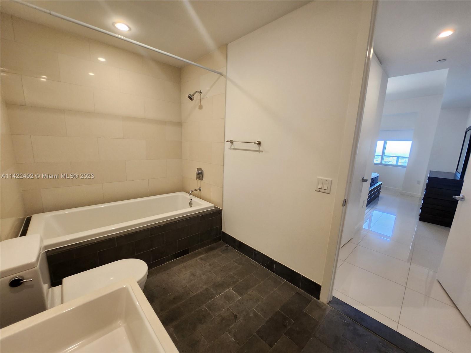 MARQUIS CONDO - Residential Lease