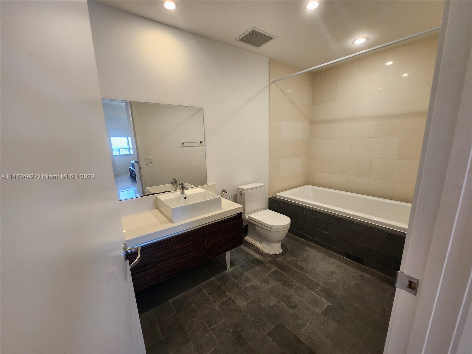 MARQUIS CONDO - Residential Lease