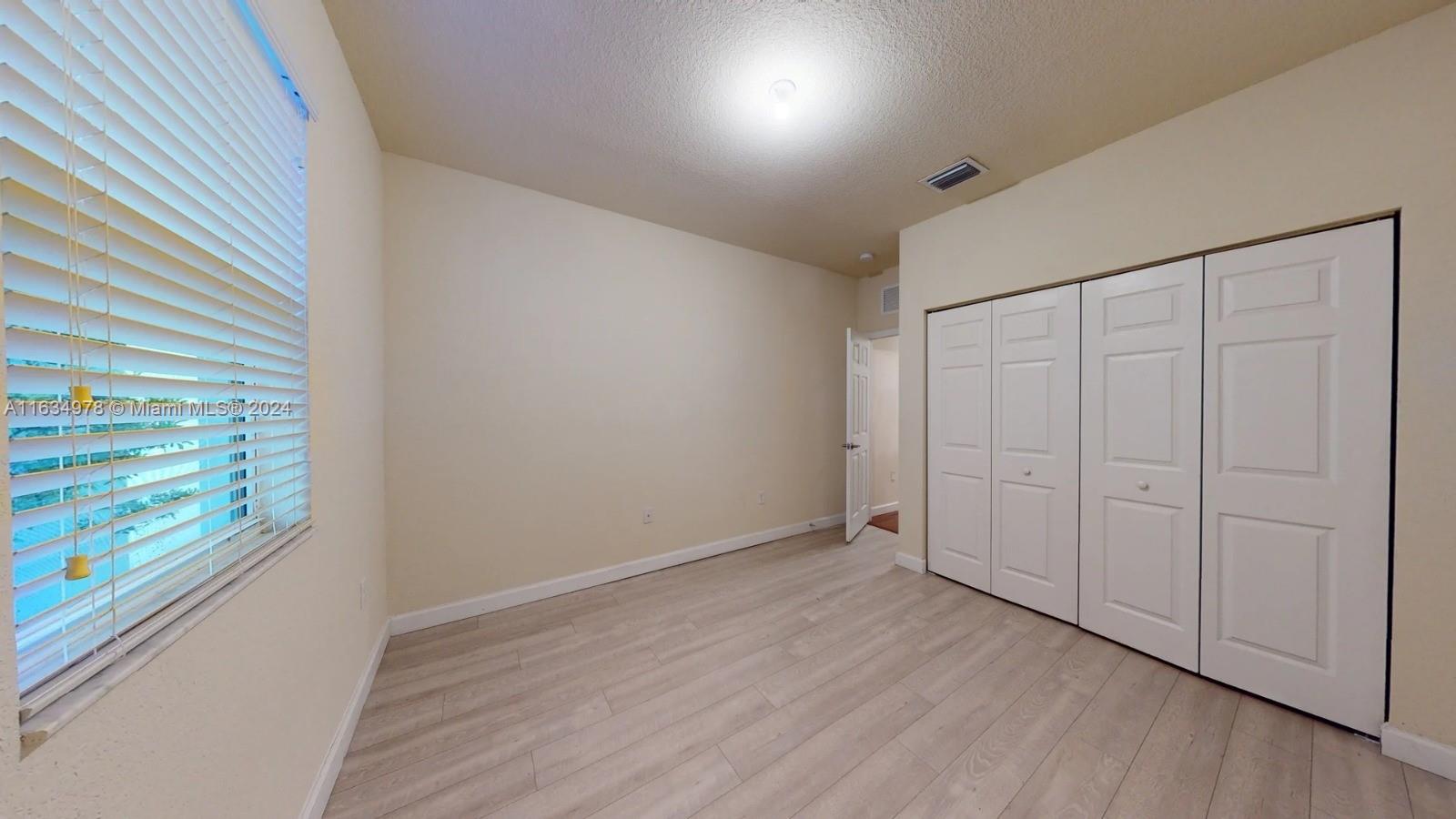 KENDALL COMMONS RESIDENTI - Residential
