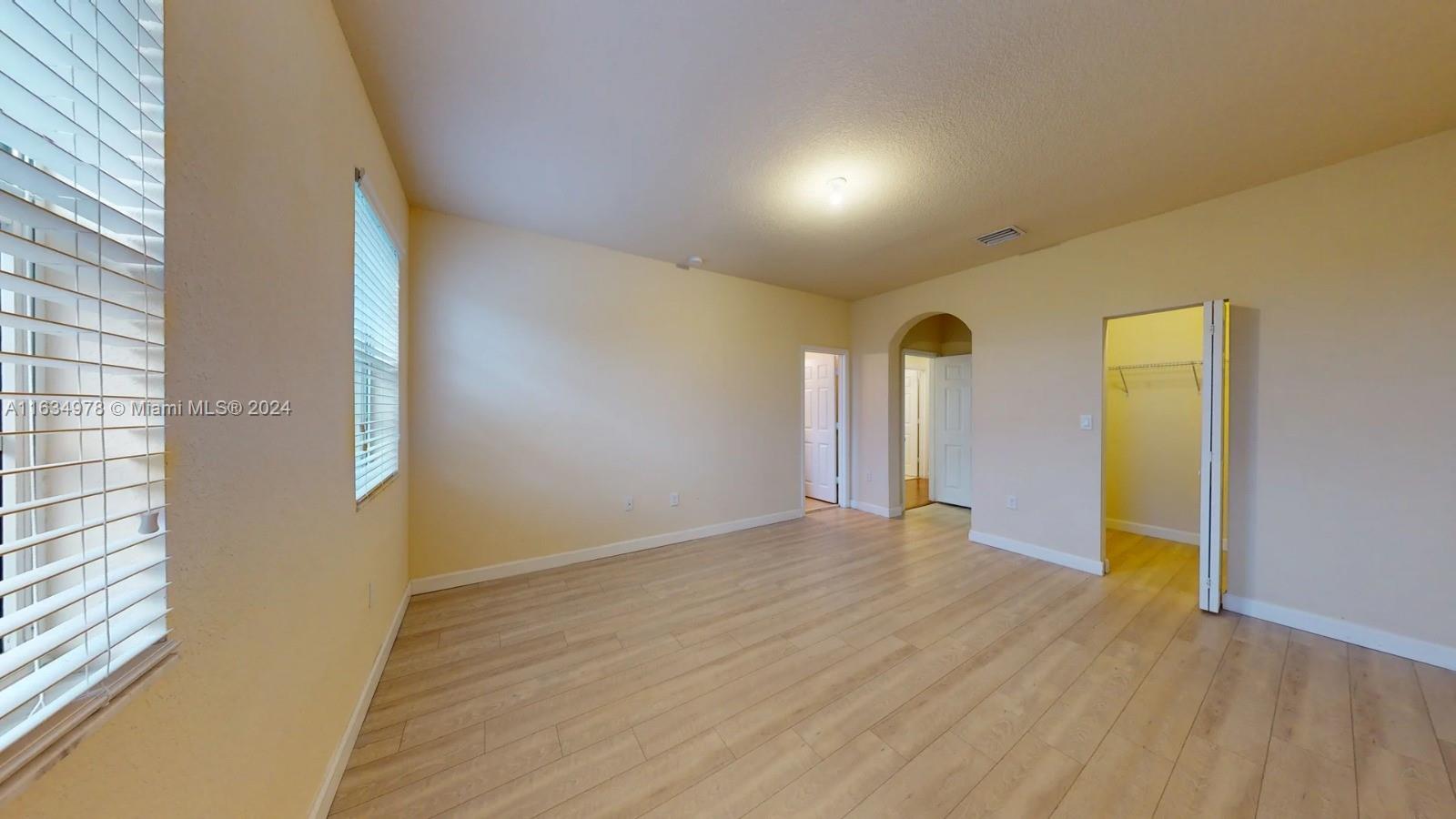 KENDALL COMMONS RESIDENTI - Residential