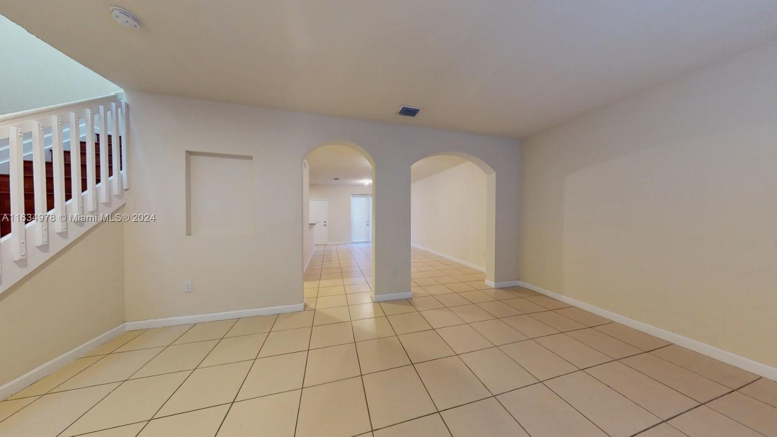 KENDALL COMMONS RESIDENTI - Residential