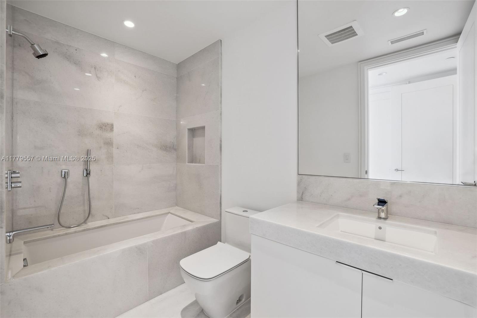 ESTATES AT ACQUALINA NORTH - Residential