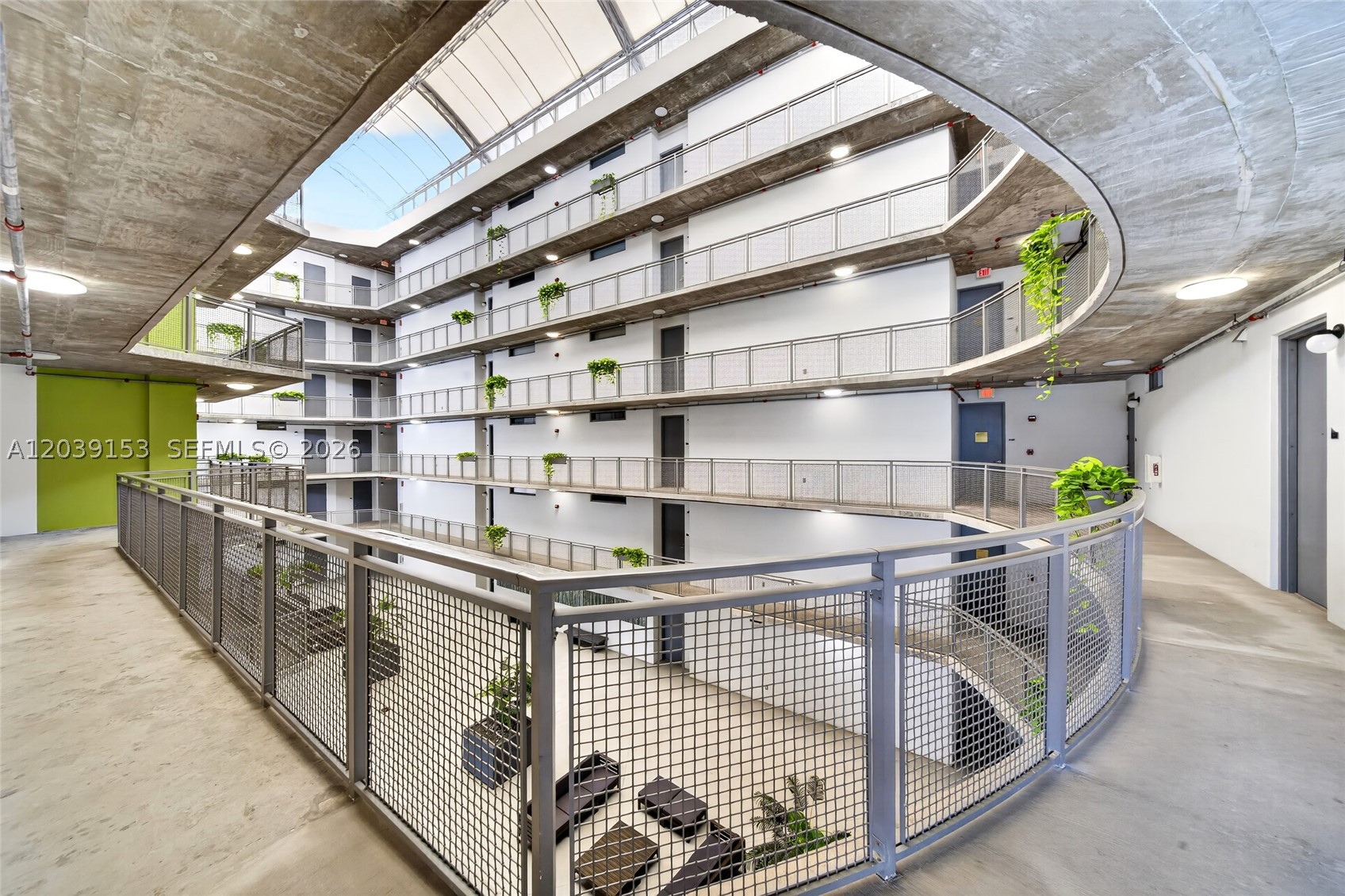 BAYLOFTS CONDO - Residential