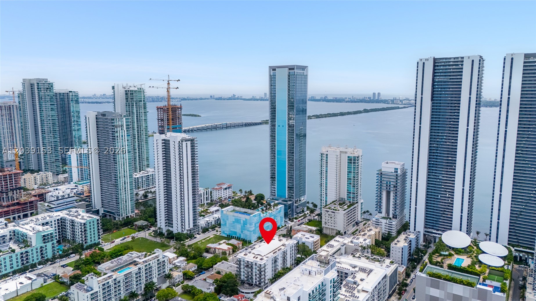 BAYLOFTS CONDO - Residential