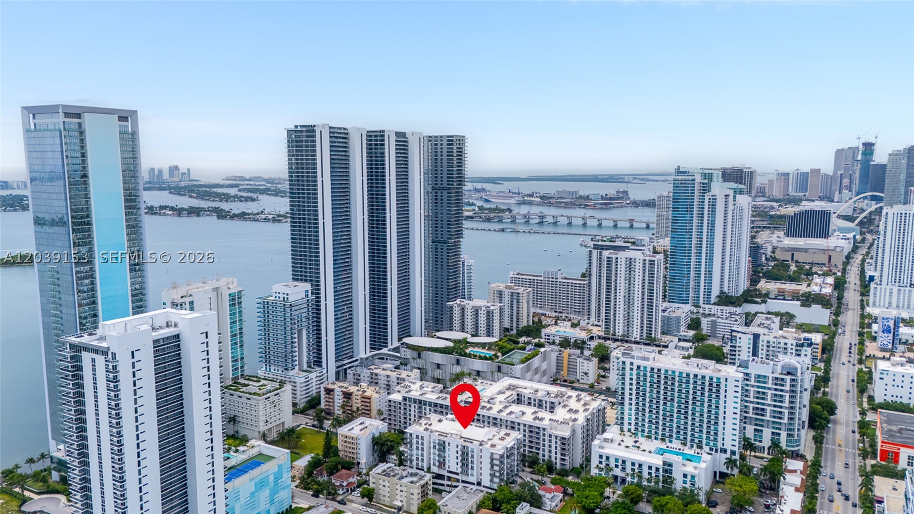 BAYLOFTS CONDO - Residential