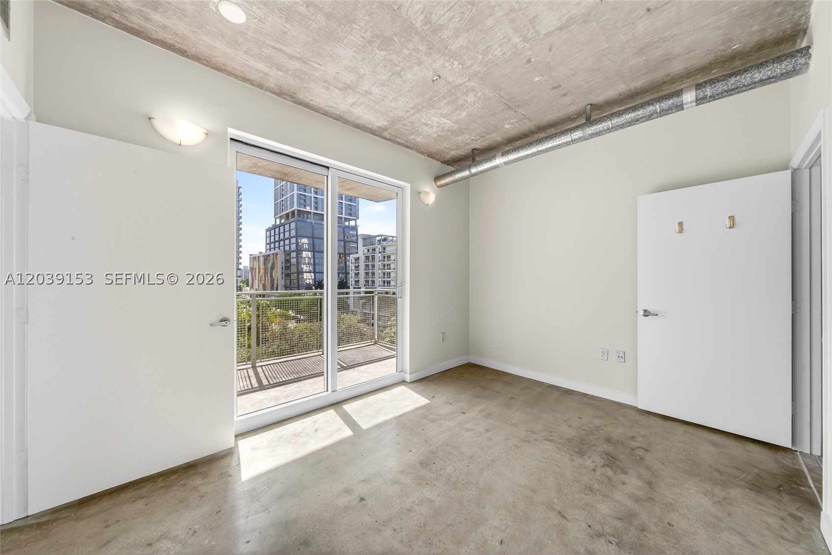 BAYLOFTS CONDO - Residential