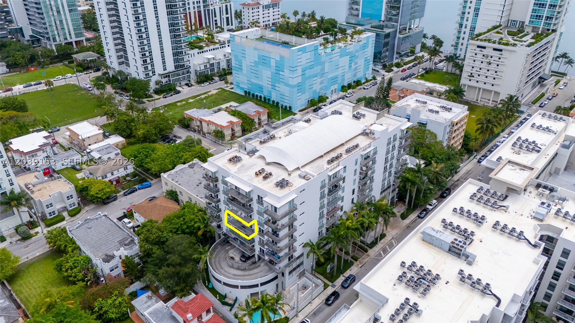 BAYLOFTS CONDO - Residential