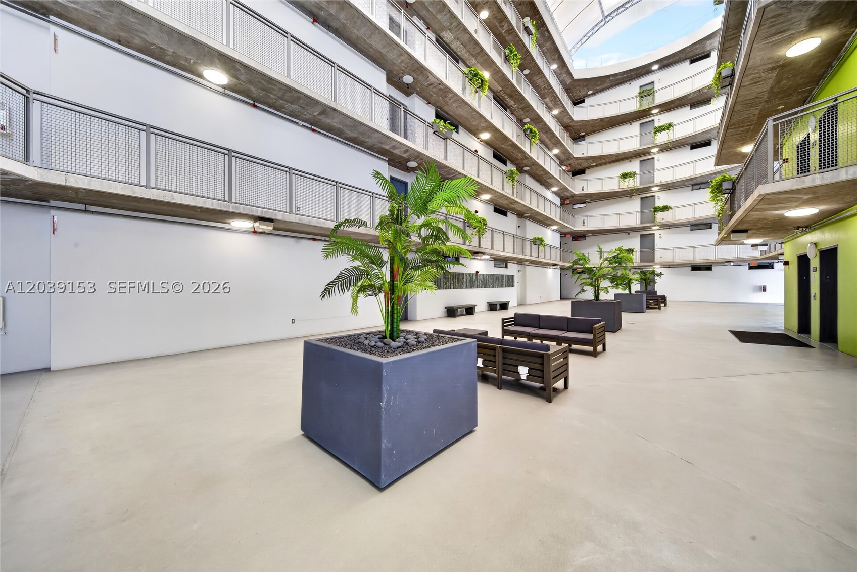 BAYLOFTS CONDO - Residential