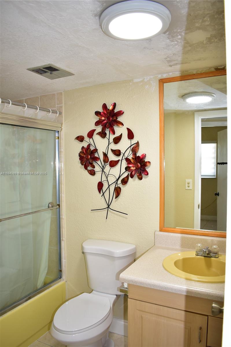 SUNRISE LAKES 20 CONDO - Residential