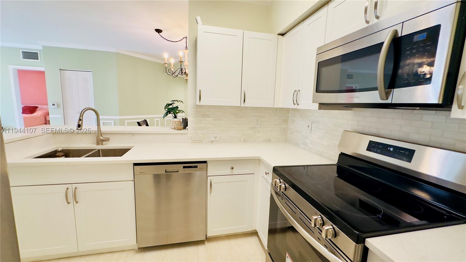 PORTO BELLAGIO CONDO - Residential