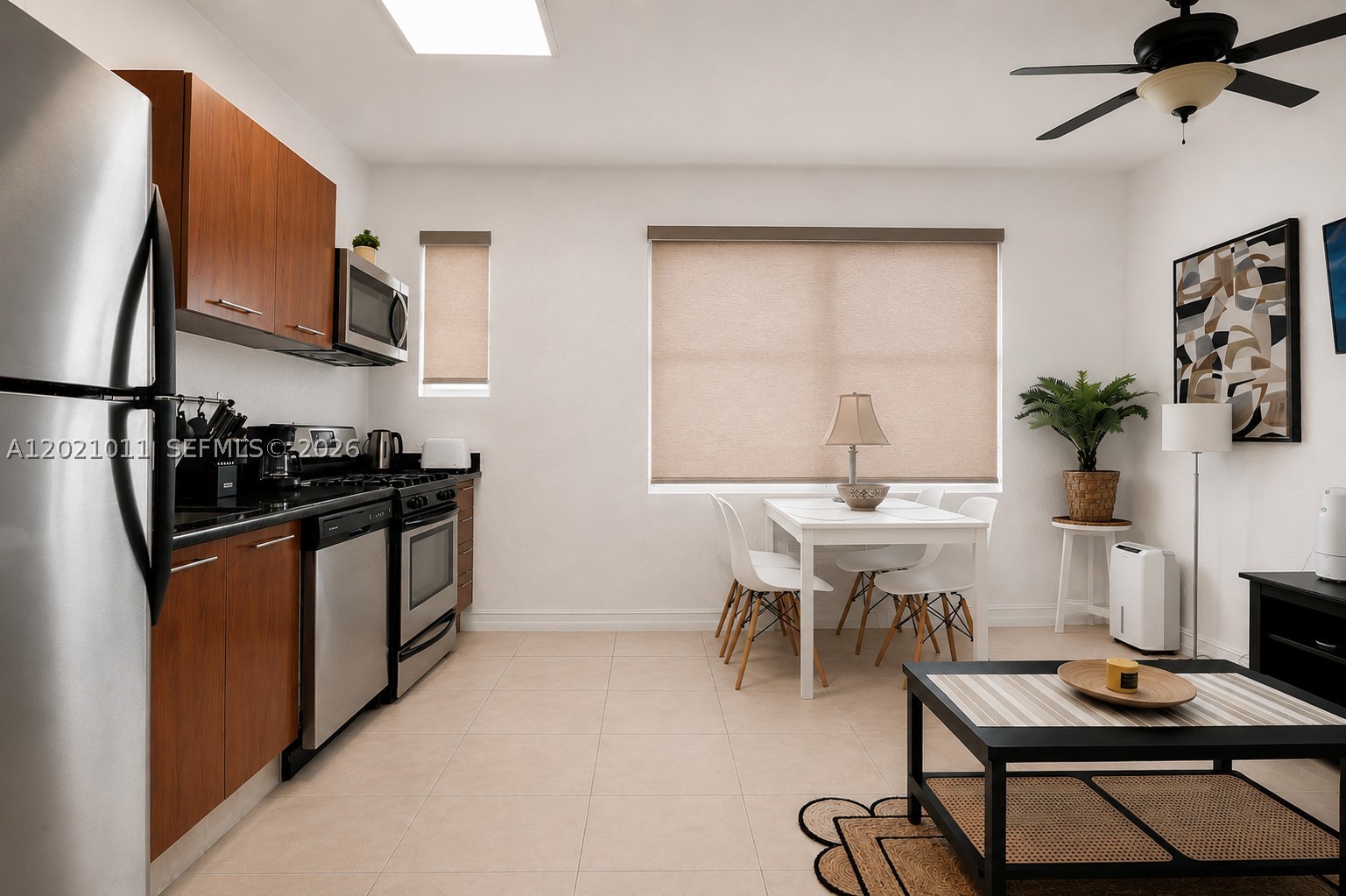 THE BAYLISS CONDO - Residential