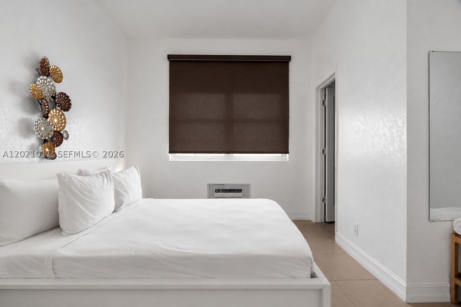 THE BAYLISS CONDO - Residential