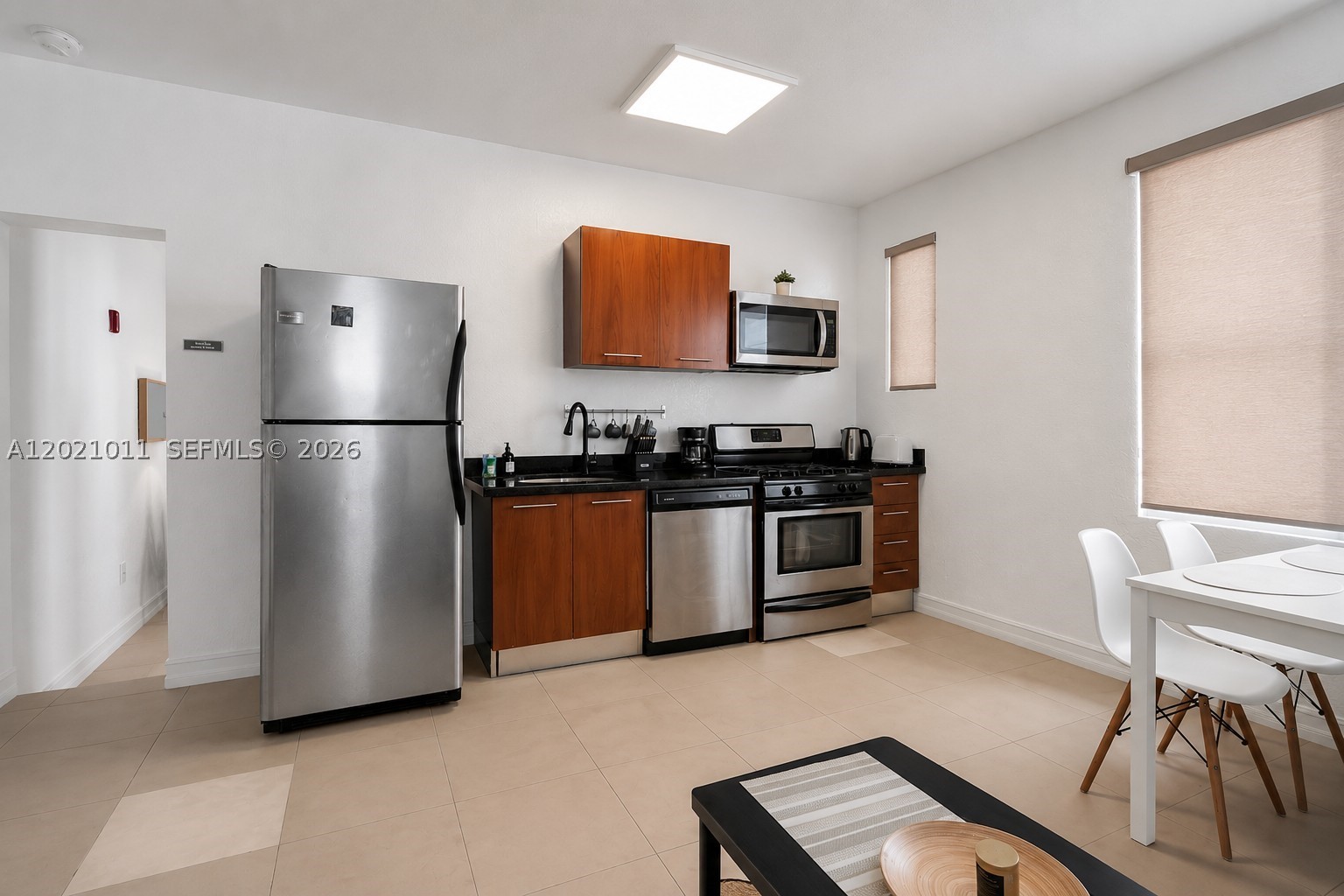 THE BAYLISS CONDO - Residential
