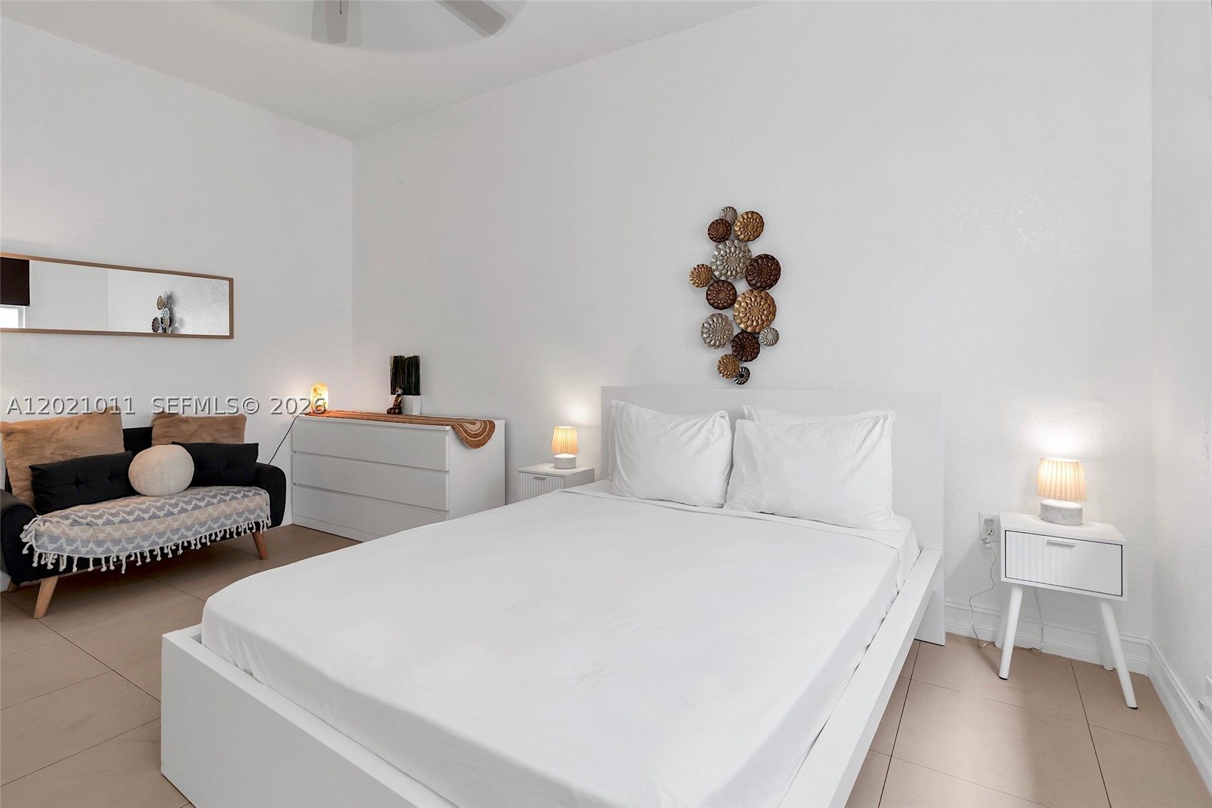 THE BAYLISS CONDO - Residential