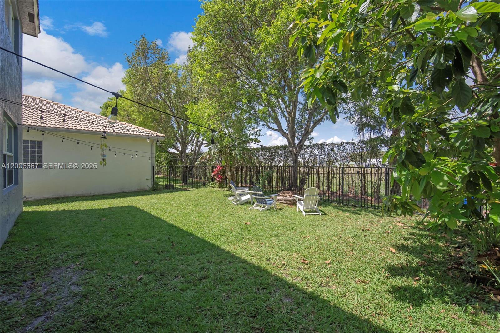 THOUSAND OAKS - Residential