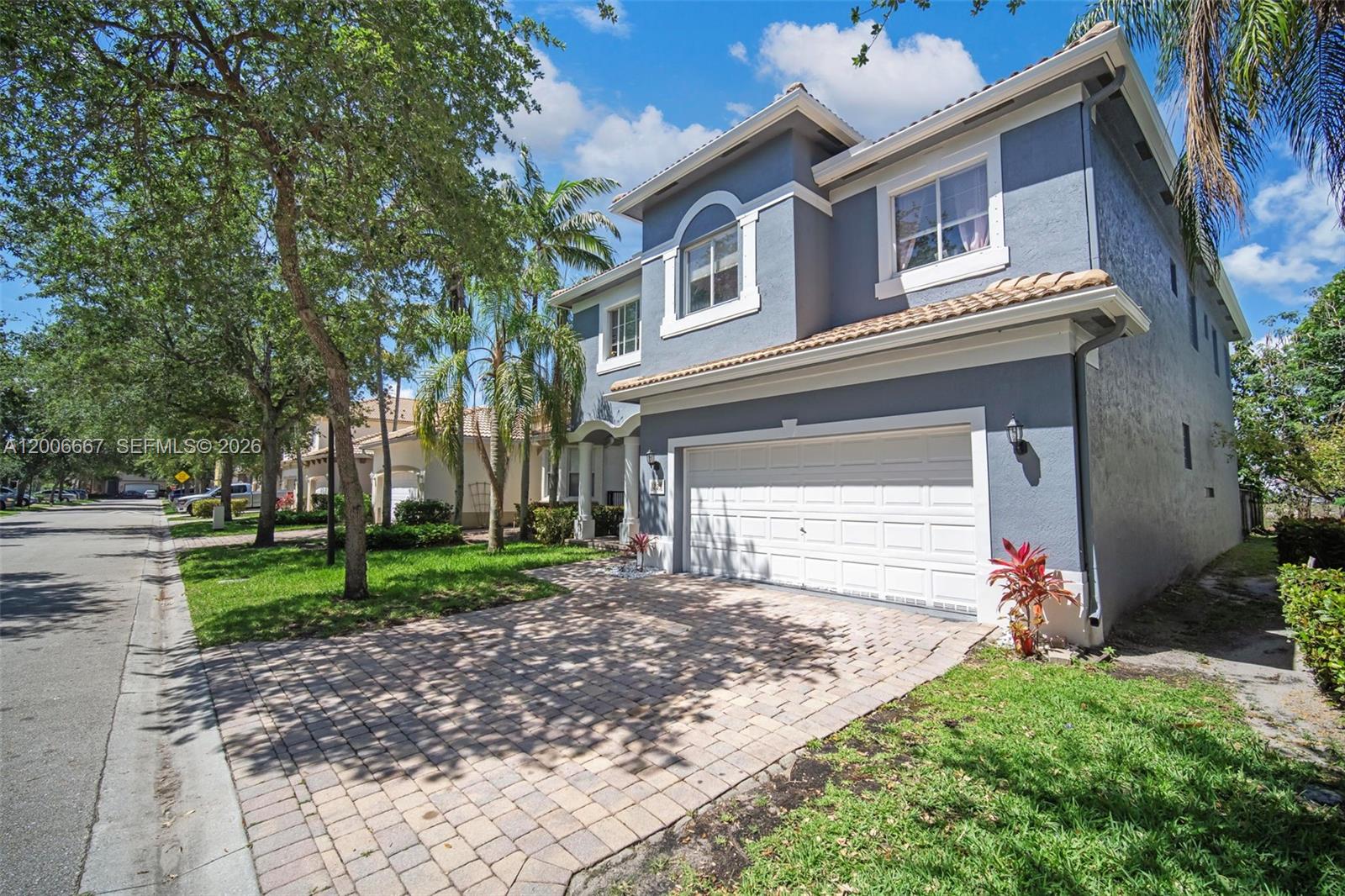 THOUSAND OAKS - Residential