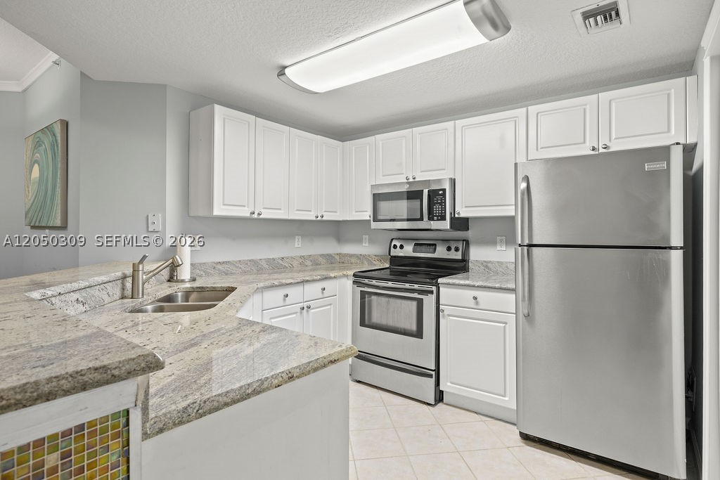 FAIRWAYS AT GRAND HARBOR - Residential Lease