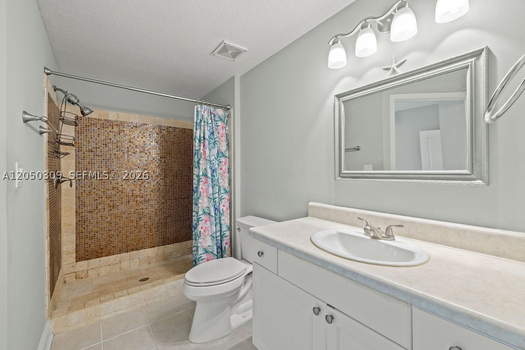 FAIRWAYS AT GRAND HARBOR - Residential Lease