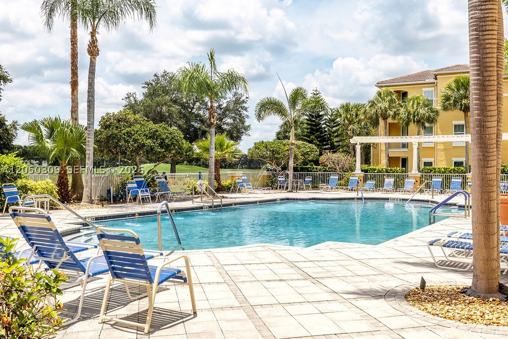 FAIRWAYS AT GRAND HARBOR - Residential Lease
