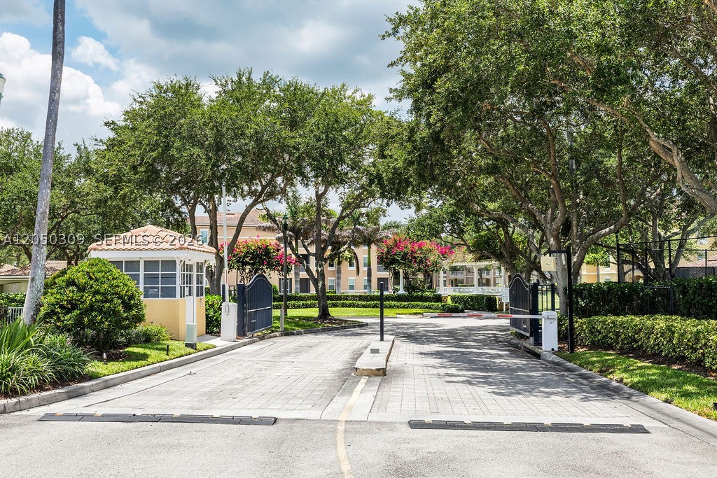 FAIRWAYS AT GRAND HARBOR - Residential Lease