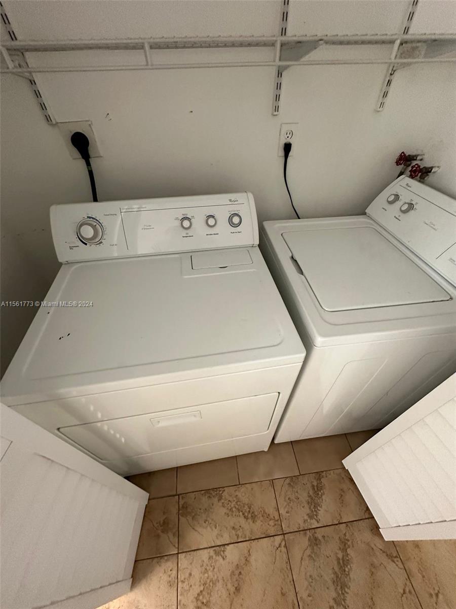 CAMBRIDGE CONDO - Residential Lease