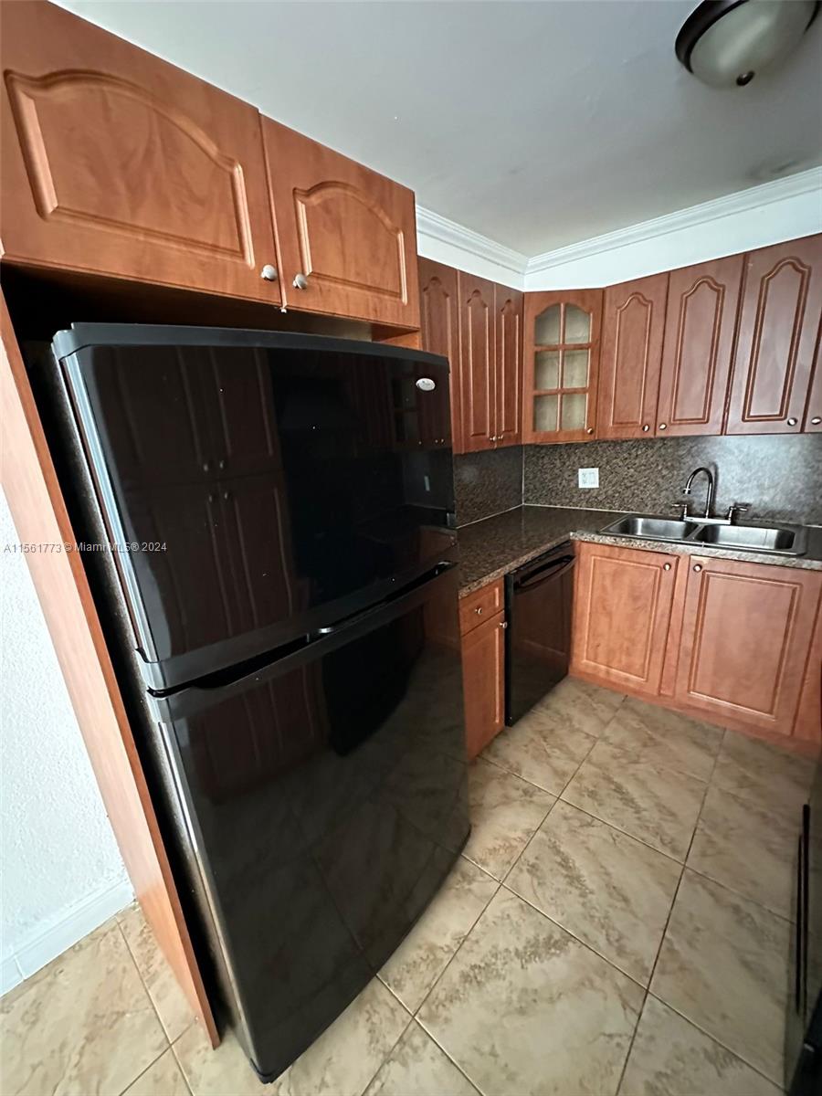 CAMBRIDGE CONDO - Residential Lease