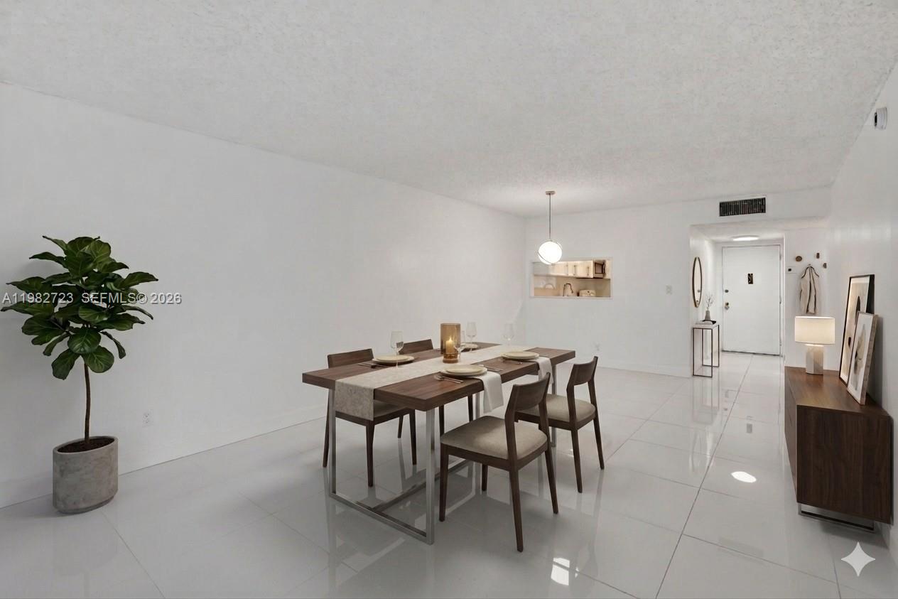 CONDOMINIUM 5 OF ENVIRON - Residential