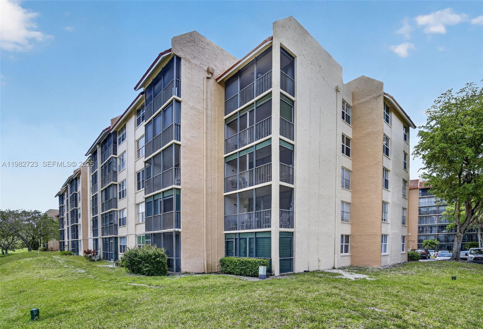 CONDOMINIUM 5 OF ENVIRON - Residential