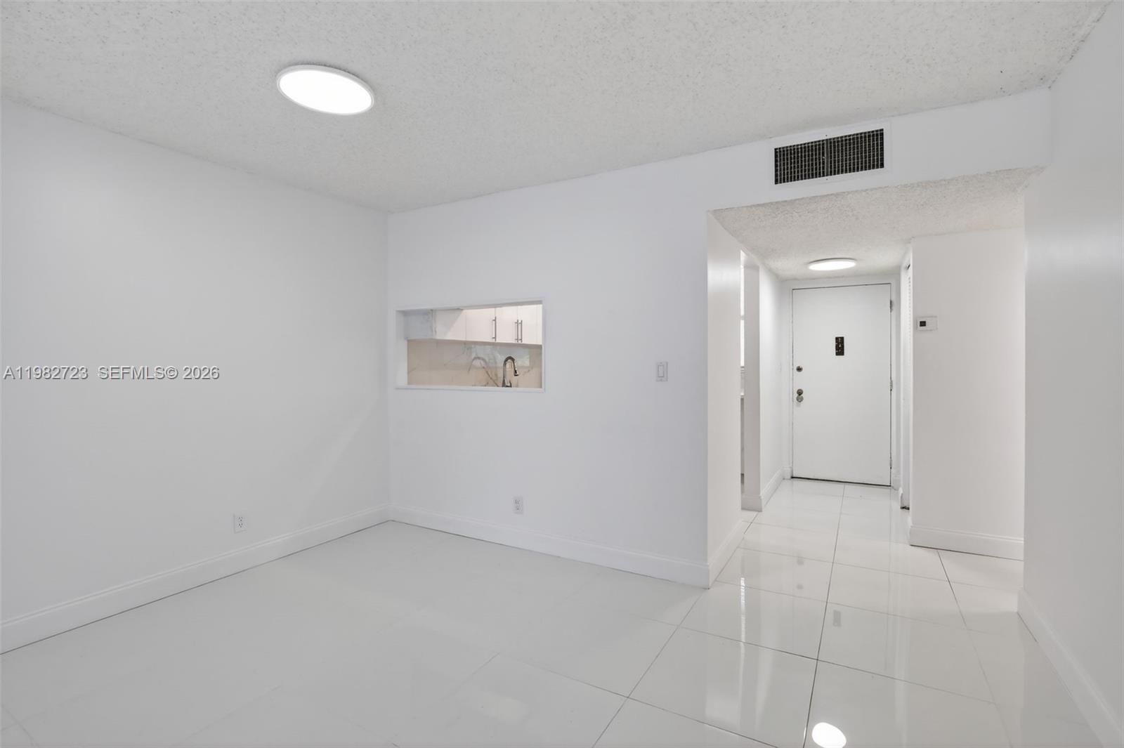 CONDOMINIUM 5 OF ENVIRON - Residential