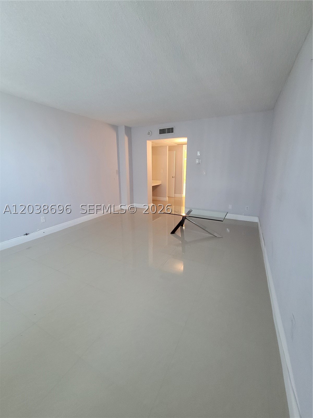 OCEANVIEW BUILDING B COND - Residential Lease