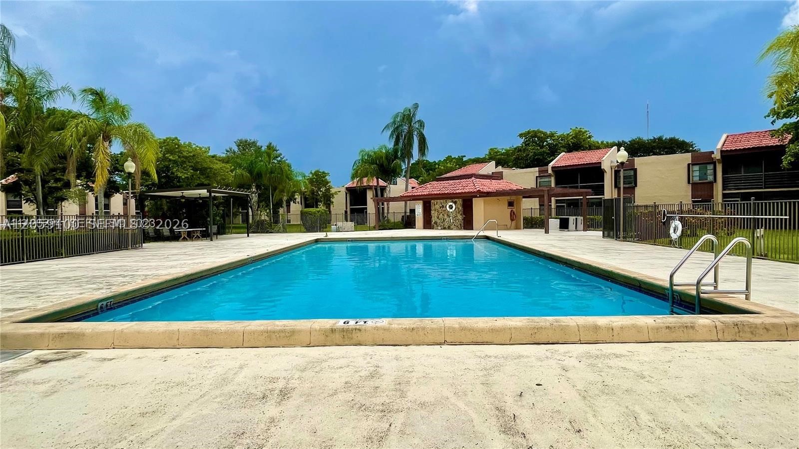 FAIRVIEW OF CALF CL CONDO - Residential