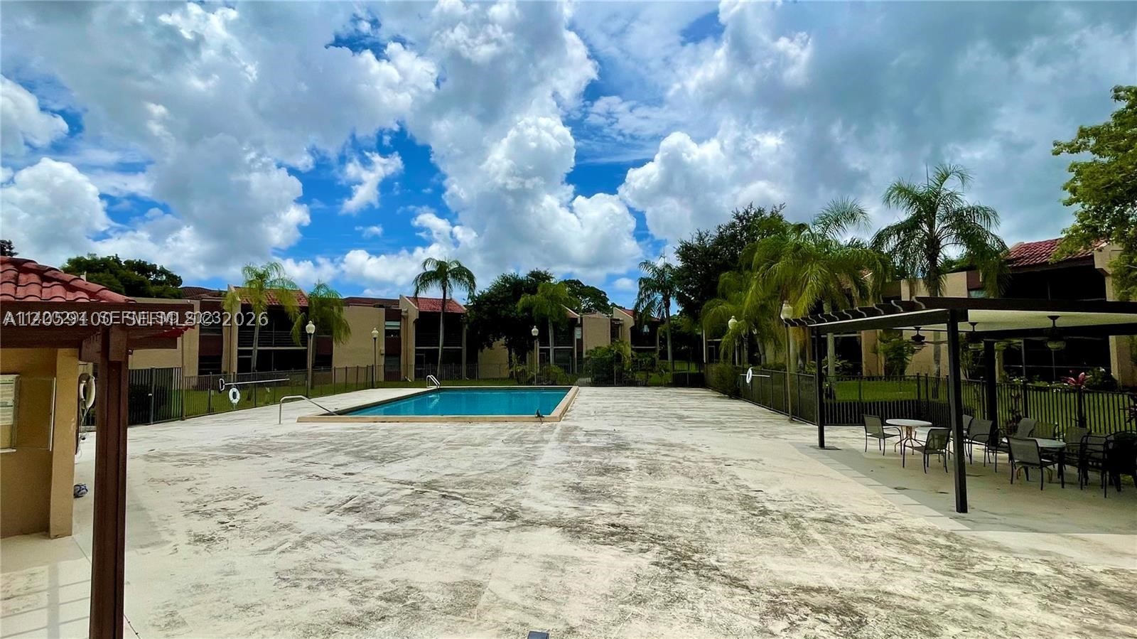 FAIRVIEW OF CALF CL CONDO - Residential