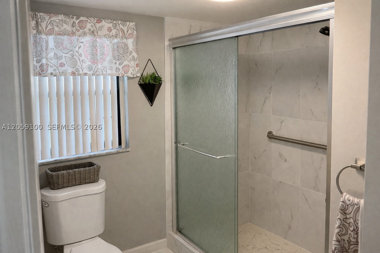 FAIRVIEW OF CALF CL CONDO - Residential