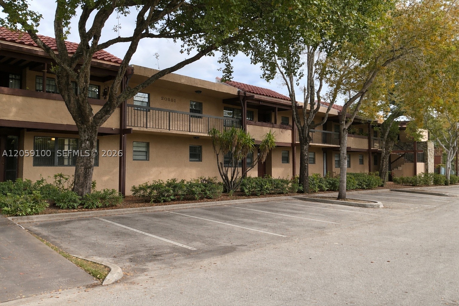 FAIRVIEW OF CALF CL CONDO - Residential