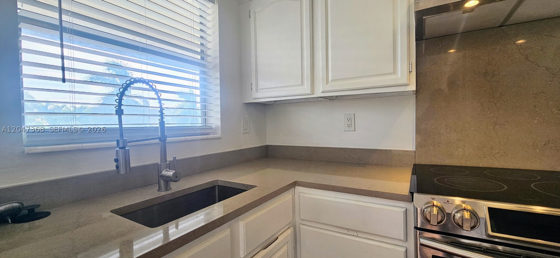 PARADISE BY THE SEA CONDO - Residential Lease