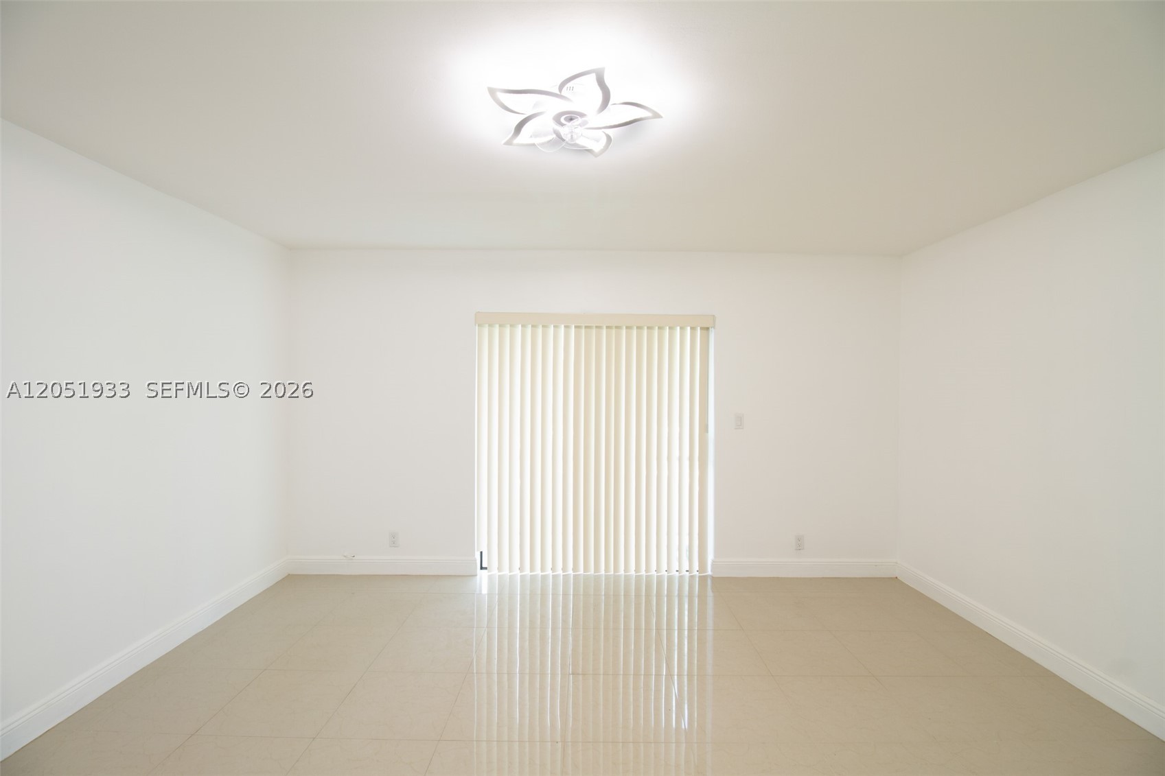 VILLAGE TOWNHOUSES NO TWO - Residential Lease