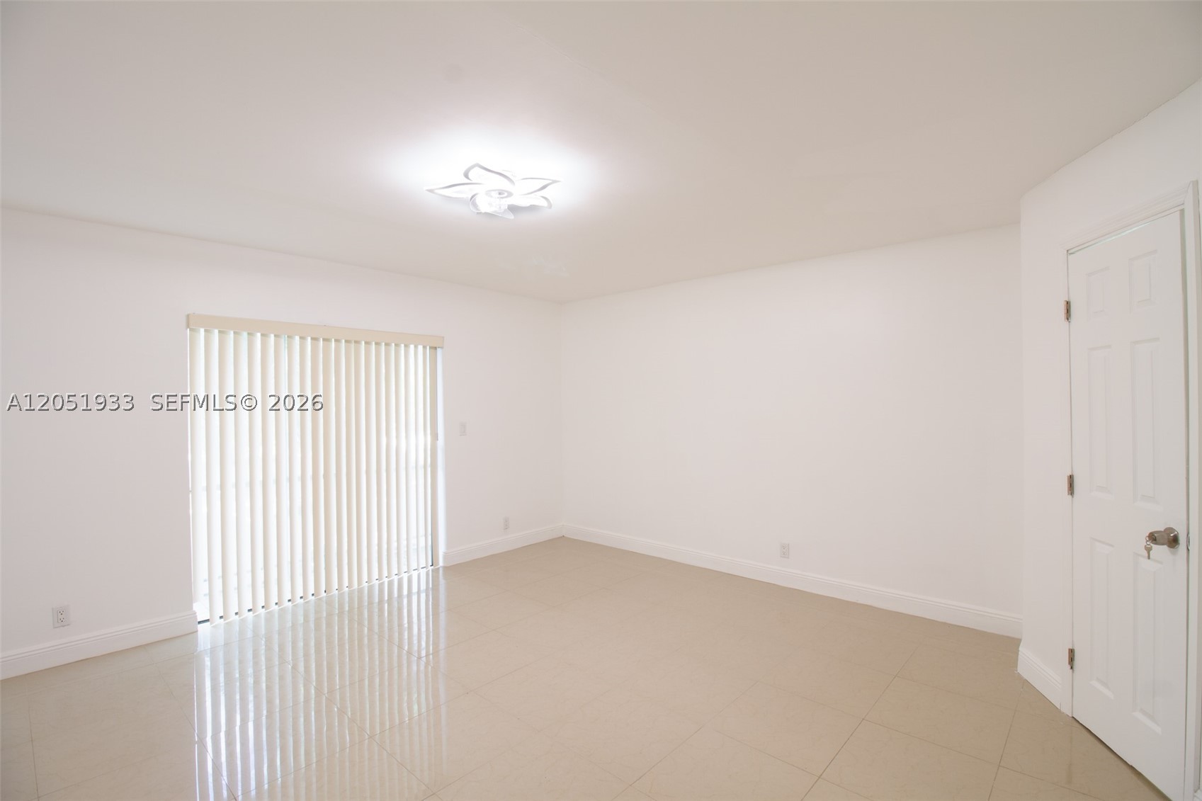 VILLAGE TOWNHOUSES NO TWO - Residential Lease
