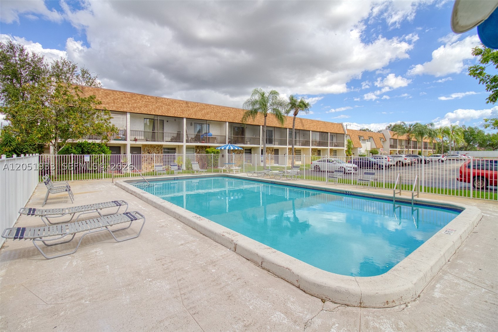 VILLAGE TOWNHOUSES NO TWO - Residential Lease