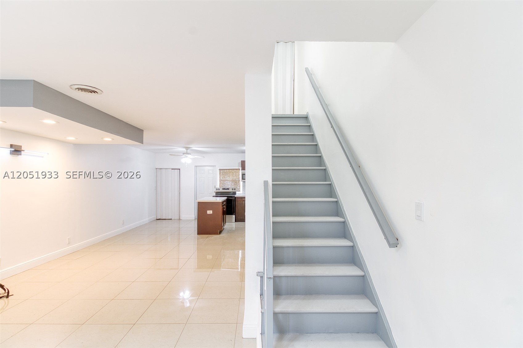 VILLAGE TOWNHOUSES NO TWO - Residential Lease