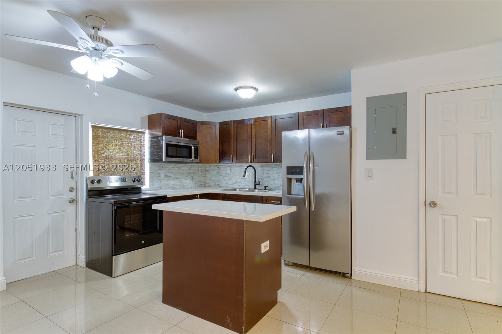 VILLAGE TOWNHOUSES NO TWO - Residential Lease