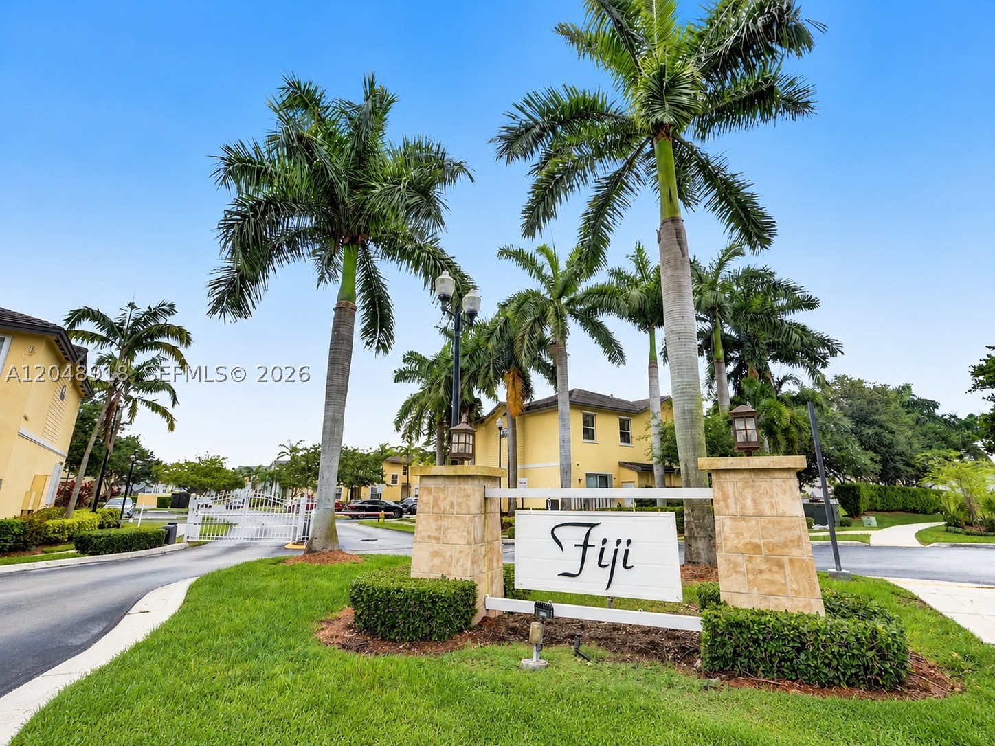 FIJI CONDO NO 2 - Residential