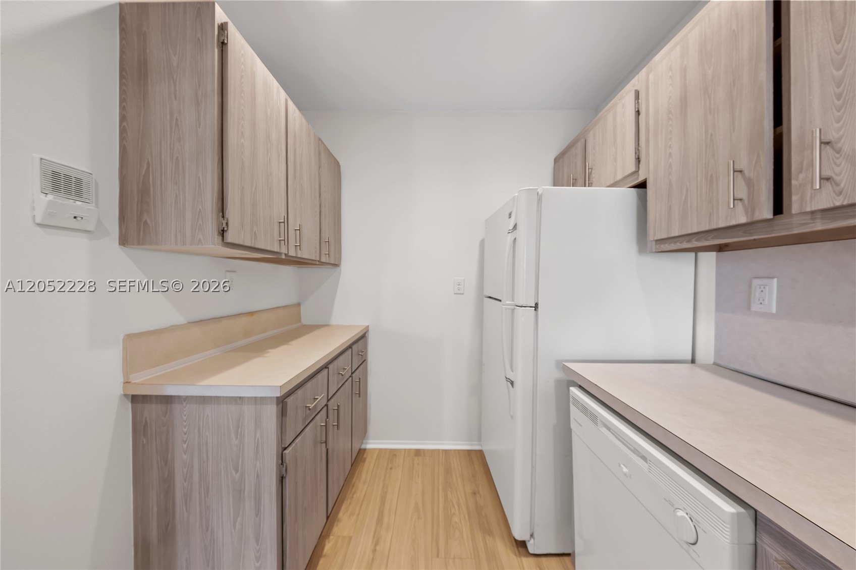 CAMINO CIRCLE CONDO - Residential Lease