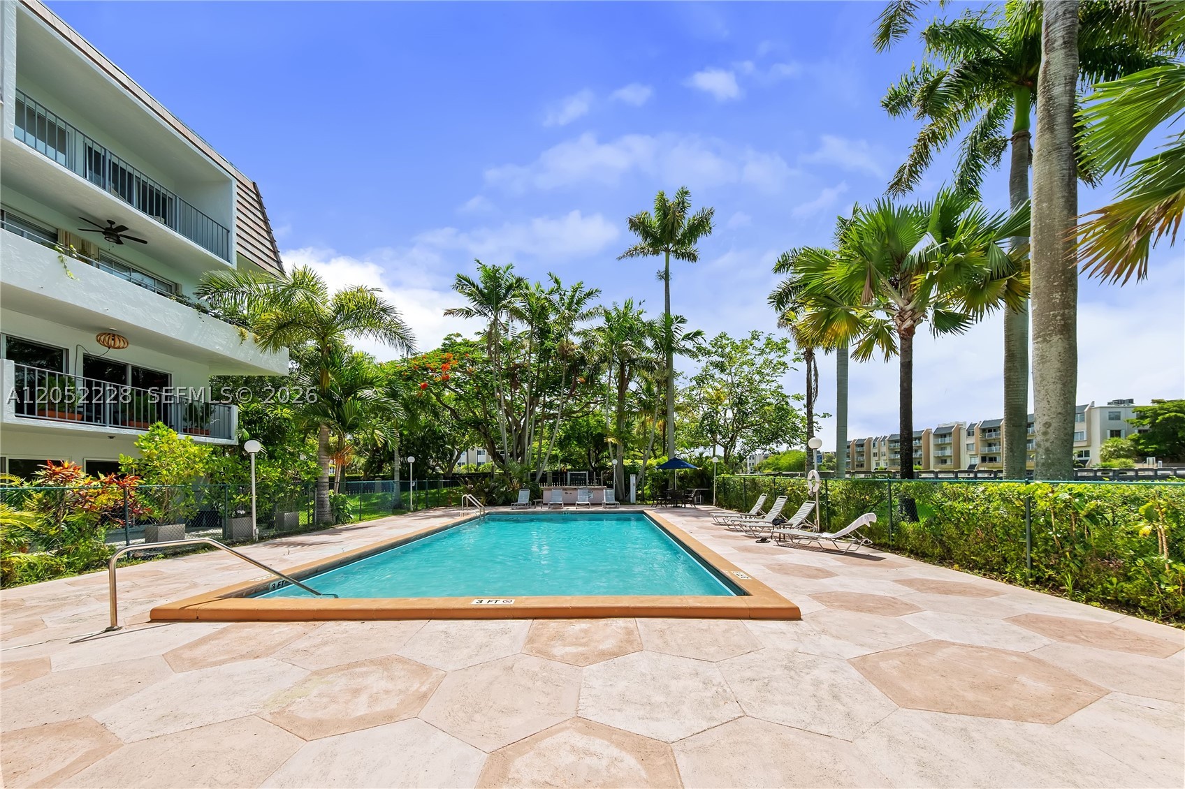 CAMINO CIRCLE CONDO - Residential Lease