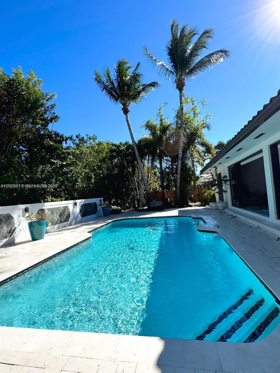 ALLISON ESTATES - Residential Lease